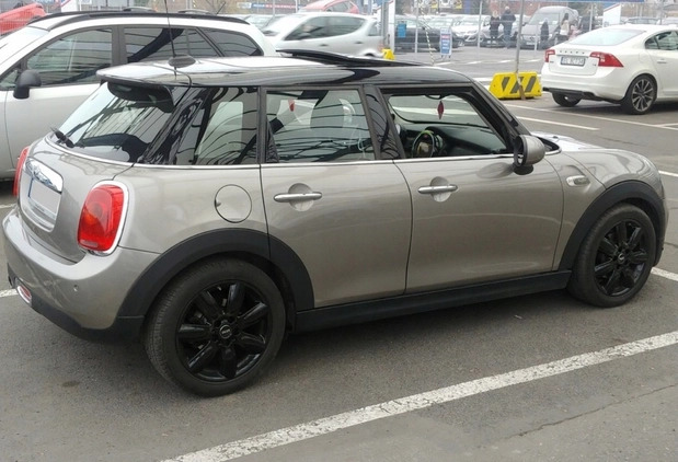 MINI ONE cena 50400 przebieg: 47000, rok produkcji 2016 z Brzeziny małe 352